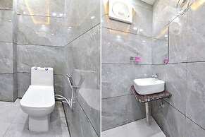 Fabhotel Royal Portico