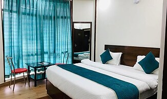 Fabhotel Burans Residency