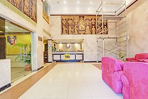 Fabhotel Grand Palace