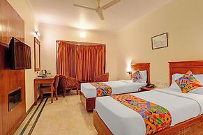 Fabhotel Grand Palace