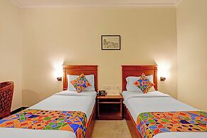 Fabhotel Grand Palace