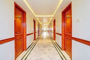 Fabhotel Grand Palace