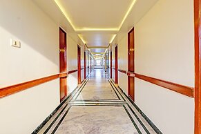 Fabhotel Grand Palace