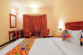 Fabhotel Grand Palace