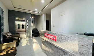 Fabhotel Bluemoon Residency