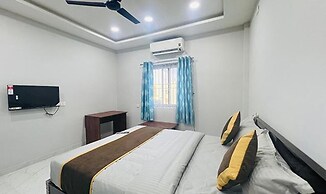 Fabhotel Bluemoon Residency