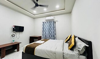 Fabhotel Bluemoon Residency