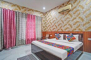 Fabhotel Comfort Inn