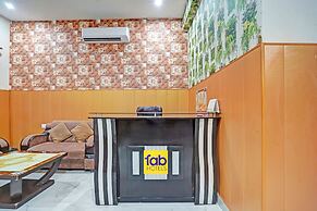 Fabhotel Comfort Inn