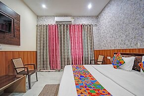 Fabhotel Comfort Inn