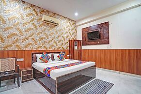 Fabhotel Comfort Inn