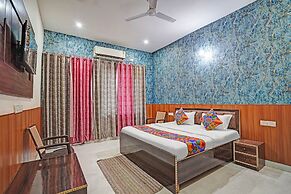 Fabhotel Comfort Inn