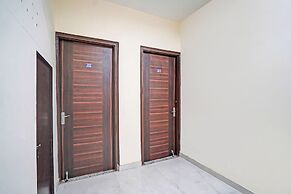 Fabhotel Comfort Inn