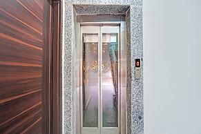 Fabhotel Comfort Inn