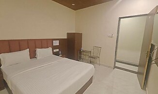 Fabhotel Surya Grand