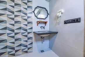 Fabhotel The Rajmani