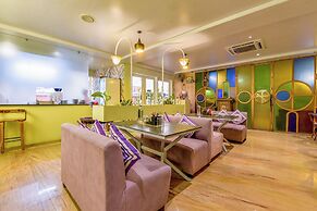 Fabhotel The Rajmani