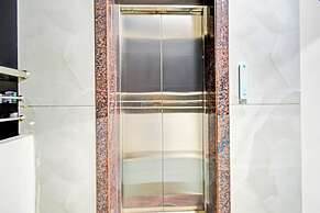 Fabhotel Lexus Grand