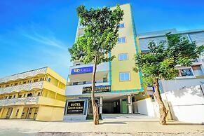 Fabhotel Lexus Grand