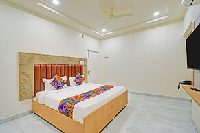 Fabhotel Lexus Grand