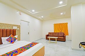 Fabhotel Lexus Grand