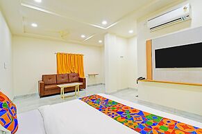 Fabhotel Lexus Grand