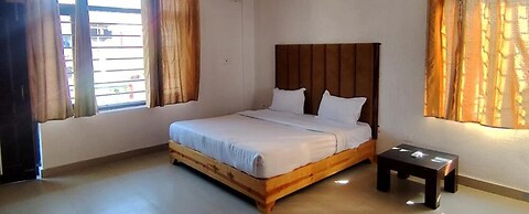 Fabhotel Aayat Home Stay