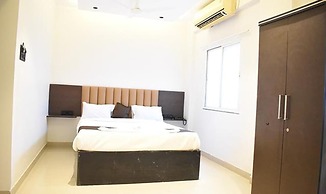 Fabhotel Lotus Executive