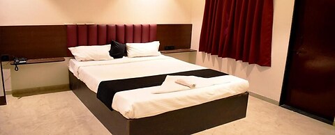 Fabhotel Lotus Executive