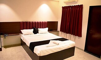 Fabhotel Lotus Executive