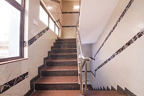 Fabexpress Le Royal Inn