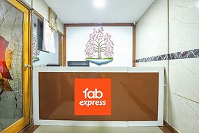 Fabexpress Le Royal Inn