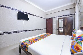 Fabexpress Le Royal Inn