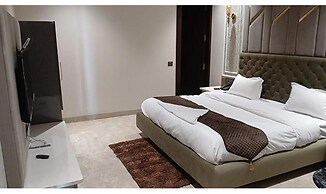 Fabhotel K9 Pearl