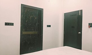 Fabhotel Sri Ram Milan Palace