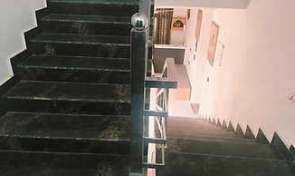 Fabhotel Sri Ram Milan Palace