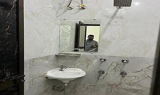 Fabhotel Sri Ram Milan Palace