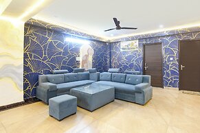 FabHotel Imperial Seven