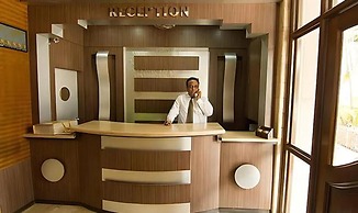 Fabhotel Gulshan International