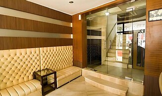 Fabhotel Gulshan International