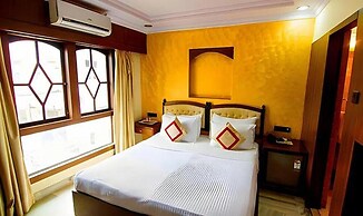 Fabhotel Gulshan International