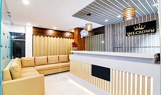 Fabhotel The Crown