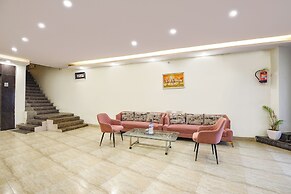 Fabhotel Lazeeno