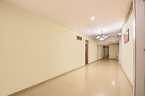 Fabhotel Lazeeno