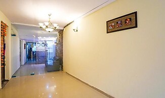 Fabhotel Lazeeno