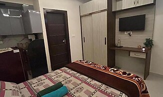 Fabhotel The Hide Away