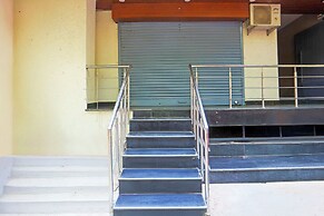Fabhotel The Hide Away