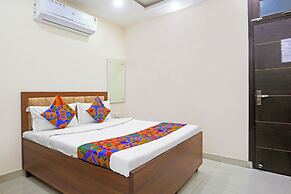 Fabhotel The Hide Away
