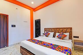 Fabexpress Vista Inn