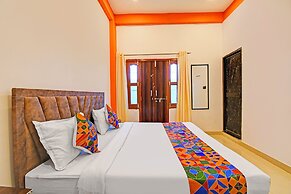 Fabexpress Vista Inn